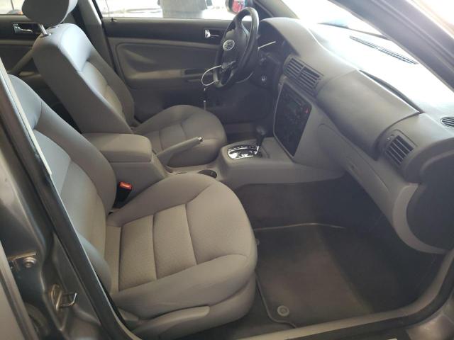 Photo 5 from auction – 2004 VOLKSWAGEN PASSAT GLS with VIN WVWPD63BX4E292994
