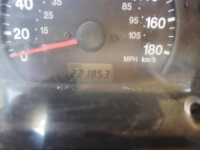 Photo 8 from auction – 2003 CHEVROLET TRACKER ZR with VIN 2CNBJ734836942687