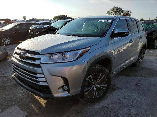 Photo 2 from auction – 2017 TOYOTA HIGHLANDER with VIN 5TDZZRFH4HS215324