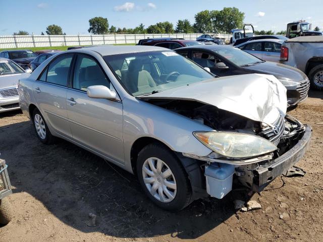 TOYOTA CAMRY LE 2005 with VIN 4T1BE32K65U035079 - Photo from auction