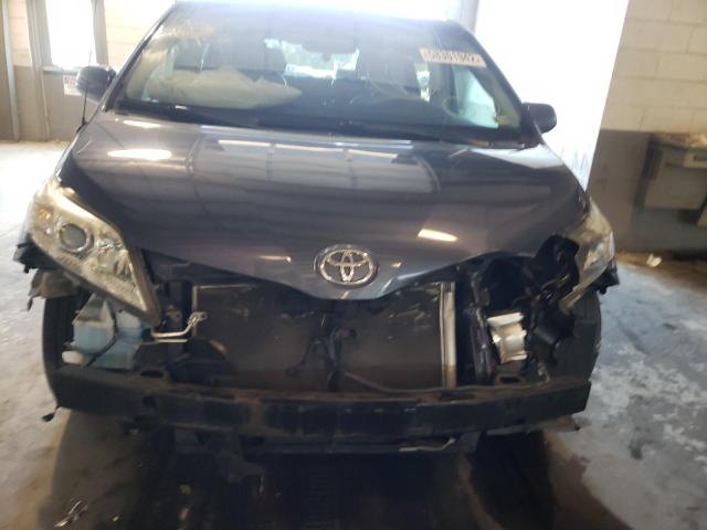 Photo 9 from auction – 2013 TOYOTA SIENNA XLE with VIN 5TDYK3DC8DS389296
