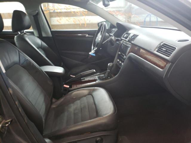 Photo 5 from auction – 2012 VOLKSWAGEN PASSAT SEL with VIN 1VWCH7A31CC025982