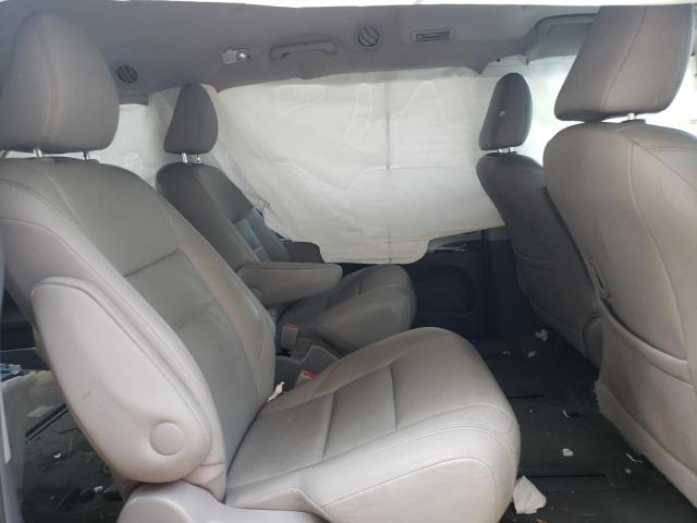 Photo 6 from auction – 2015 TOYOTA SIENNA XLE with VIN 5TDDK3DC2FS119384