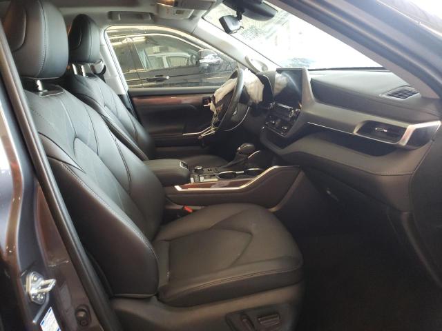 Photo 5 from auction – 2021 TOYOTA HIGHLANDER with VIN 5TDFZRBH2MS147169
