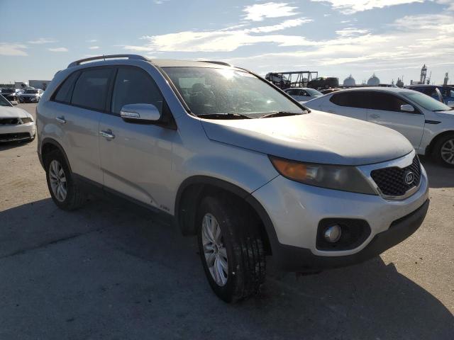 KIA SORENTO EX 2011 with VIN 5XYKUDA10BG027952 - Photo from auction