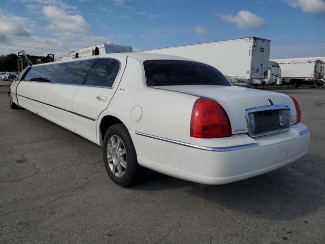 Photo 3 from auction – 2008 LINCOLN TOWN CAR E with VIN 2L1FM88W88X638030