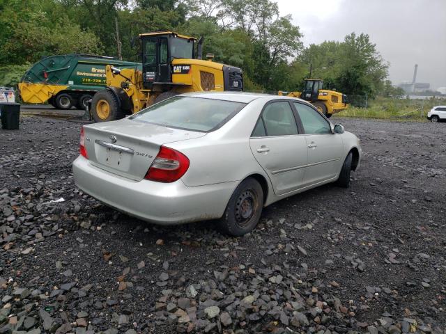 Photo 4 from auction – 2004 TOYOTA CAMRY LE with VIN JTDBE32K040261743