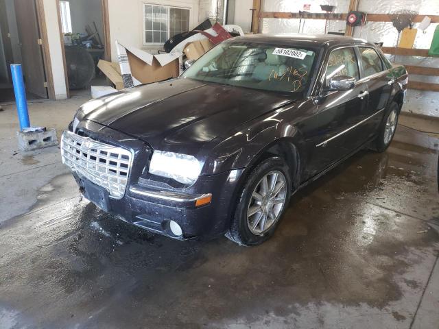 Photo 2 from auction – 2010 CHRYSLER 300C with VIN 2C3CK6CTXAH163465