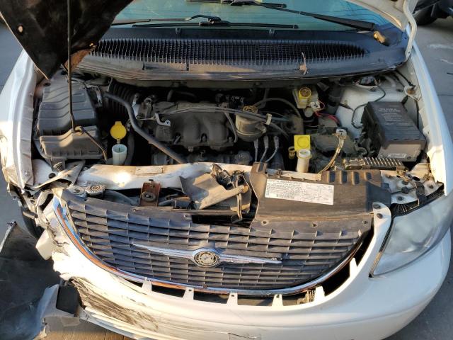 Photo 7 from auction – 2002 CHRYSLER TOWN & COU with VIN 2C8GP64L72R796769