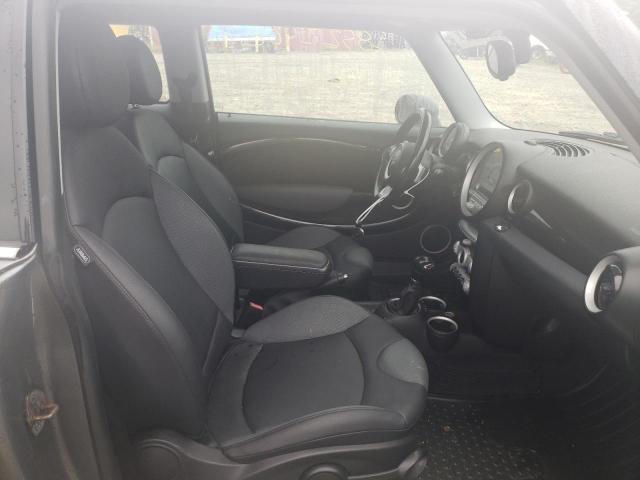 Photo 5 from auction – 2010 MINI COOPER with VIN WMWMF7C59ATZ69390