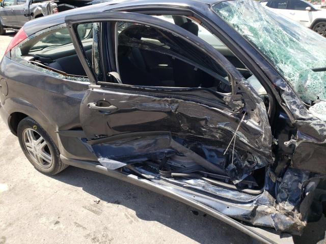 Photo 9 from auction – 2000 FORD FOCUS ZX3 with VIN 3FAFP3136YR177282