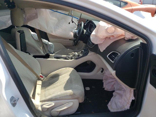 Photo 5 from auction – 2015 CHRYSLER 200 LIMITE with VIN 1C3CCCAB3FN645974