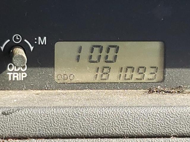 Photo 8 from auction – 2004 TOYOTA SCION with VIN JTLKT334740143330