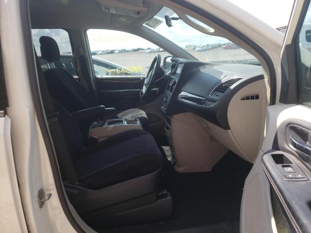 Photo 5 from auction – 2011 CHRYSLER TOWN & COU with VIN 2A4RR5DG4BR681753