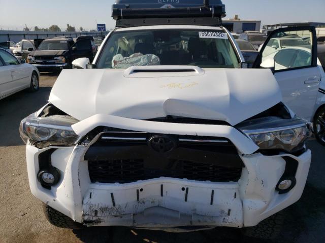 Photo 7 from auction – 2020 TOYOTA 4RUNNER SR with VIN JTEBU5JR6L5835014
