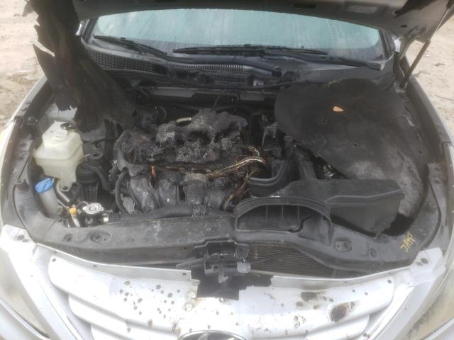 Photo 7 from auction – 2011 HYUNDAI SONATA SE with VIN 5NPEC4AC0BH007565