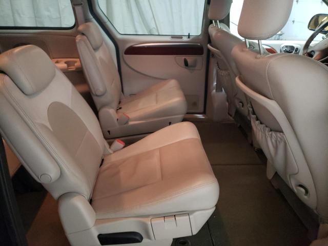 Photo 6 from auction – 2005 CHRYSLER TOWN & COU with VIN 2C8GP64L65R541731