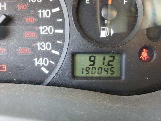 Photo 8 from auction – 2005 FORD FOCUS ZX4 with VIN 1FAFP34N75W196686