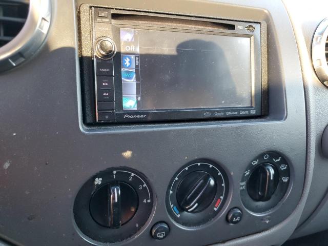 Photo 9 from auction – 2004 FORD EXPEDITION with VIN 1FMRU13W94LB82072
