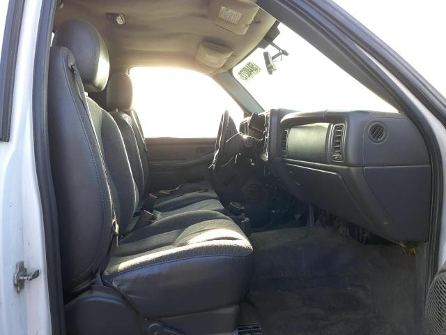 Photo 5 from auction – 2006 CHEVROLET SILVERADO with VIN 1GCEC14V76E206159