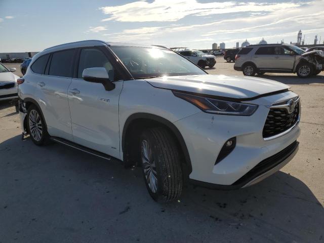 TOYOTA HIGHLANDER 2021 with VIN 5TDEBRCH4MS026223 - Photo from auction