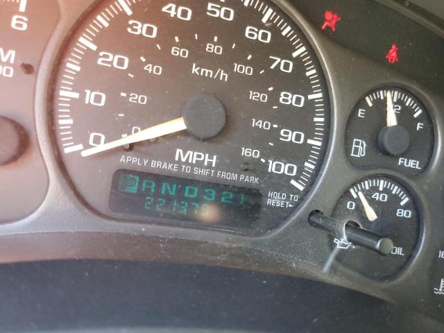 Photo 8 from auction – 2002 CHEVROLET SILVERADO with VIN 2GCEC19V421118741