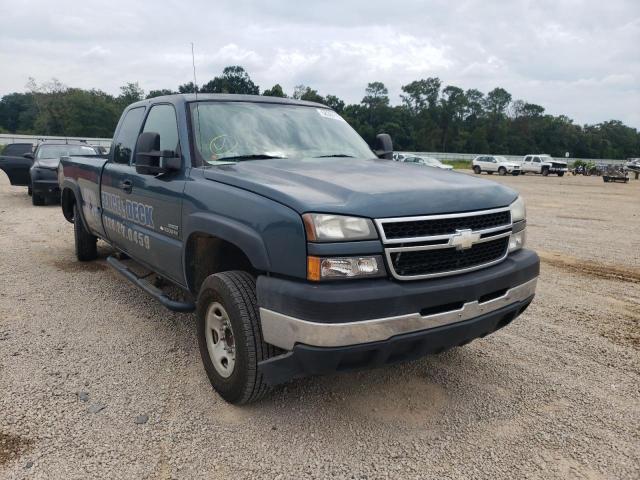 CHEVROLET SILVERADO 2006 with VIN 1GCHC29D86E153829 - Photo from auction