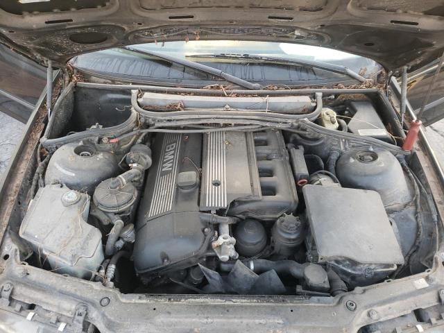 Photo 7 from auction – 2004 BMW 325 I with VIN WBAEV334X4KR33242