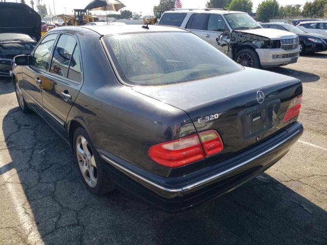 Photo 3 from auction – 2002 MERCEDES-BENZ E320 with VIN WDBJF65J22B483908