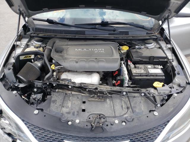 Photo 7 from auction – 2015 CHRYSLER 200 LIMITE with VIN 1C3CCCAB8FN703481