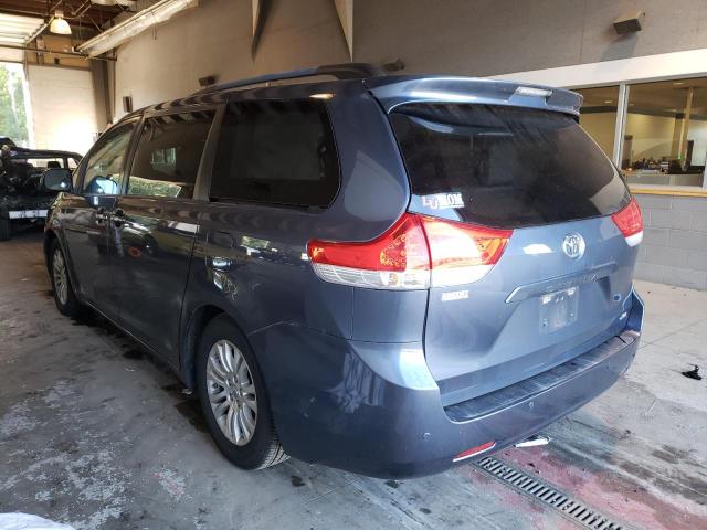 Photo 3 from auction – 2013 TOYOTA SIENNA XLE with VIN 5TDYK3DC8DS389296