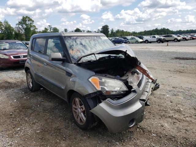 KIA SOUL + 2010 with VIN KNDJT2A21A7175115 - Photo from auction