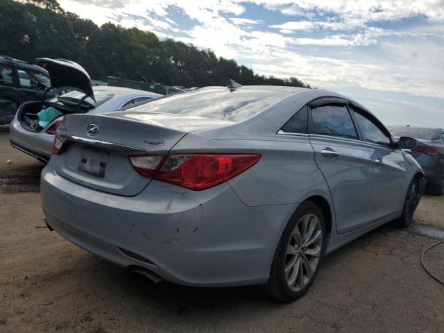 Photo 4 from auction – 2013 HYUNDAI SONATA SE with VIN 5NPEC4AC4DH760275