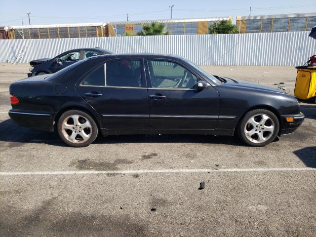 Photo 9 from auction – 2002 MERCEDES-BENZ E320 with VIN WDBJF65J22B483908