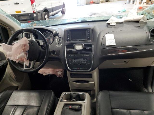 Photo 9 from auction – 2015 CHRYSLER TOWN & COU with VIN 2C4RC1BG7FR645306