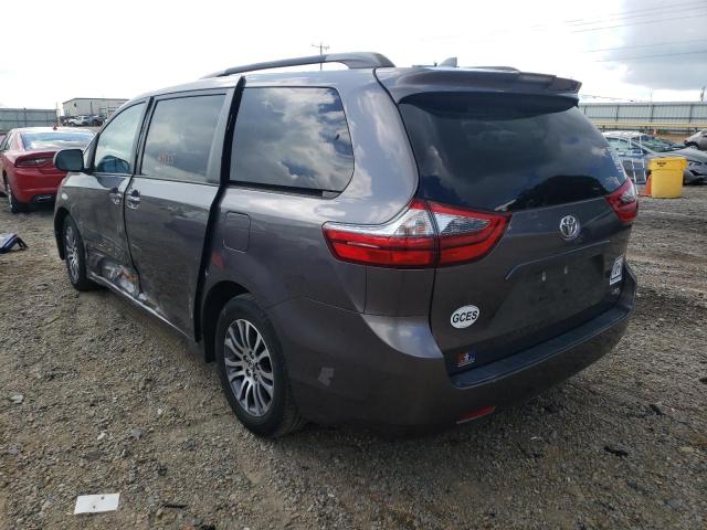 Photo 3 from auction – 2020 TOYOTA SIENNA XLE with VIN 5TDYZ3DC5LS035083