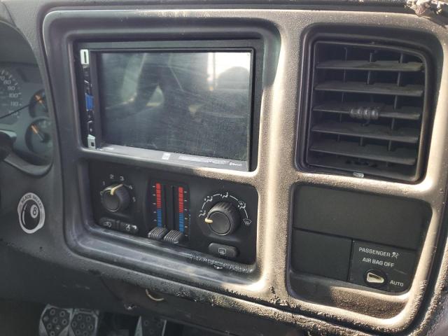 Foto 10 de la subasta – 2004 CHEVROLET SILVERADO con VIN 2GCEK19T041305740