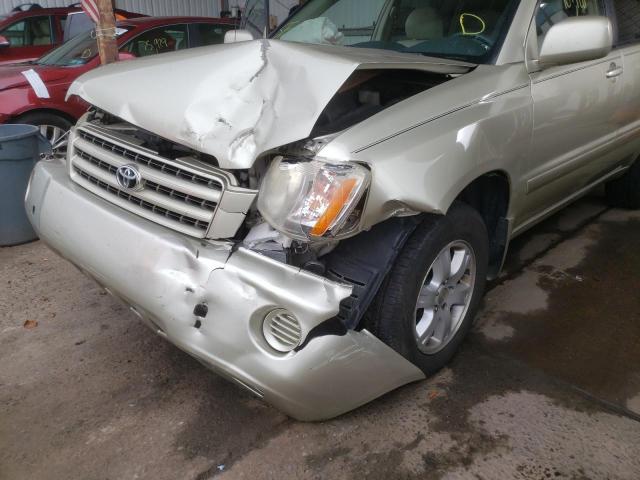 Photo 9 from auction – 2003 TOYOTA HIGHLANDER with VIN JTEGD21A030072662