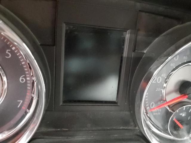 Photo 8 from auction – 2015 CHRYSLER TOWN & COU with VIN 2C4RC1BG7FR645306