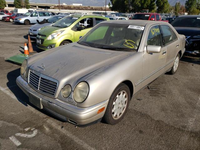 Photo 2 from auction – 1997 MERCEDES-BENZ E 300D with VIN WDBJF20F8VA320170