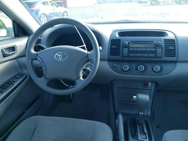 Photo 9 from auction – 2005 TOYOTA CAMRY LE with VIN 4T1BF32K25U110423