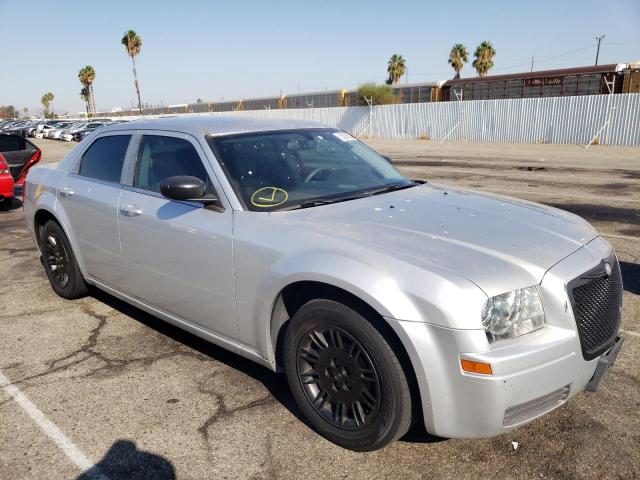 CHRYSLER 300 2007 with VIN 2C3KA43R77H732224 - Photo from auction