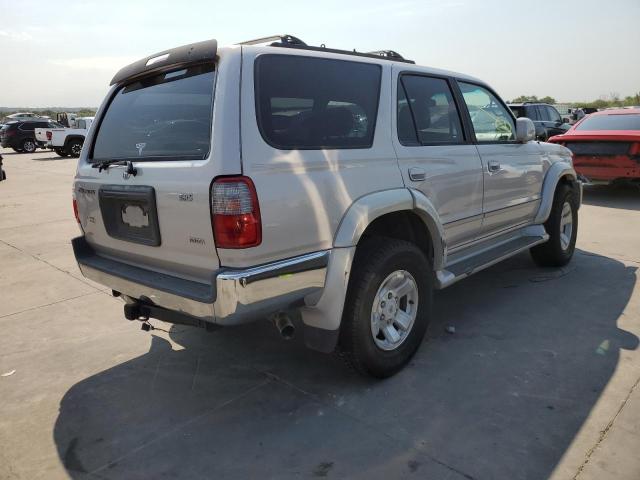 Photo 4 from auction – 2000 TOYOTA 4RUNNER SR with VIN JT3GN86RXY0170208