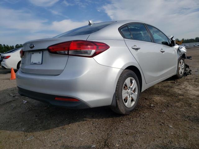 Photo 4 from auction – 2017 KIA FORTE LX with VIN 3KPFK4A76HE014219