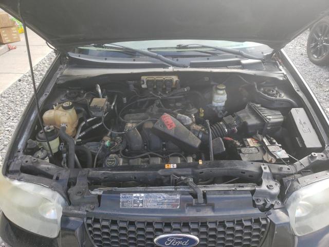Photo 7 from auction – 2005 FORD ESCAPE LIM with VIN 1FMYU04145KB20305