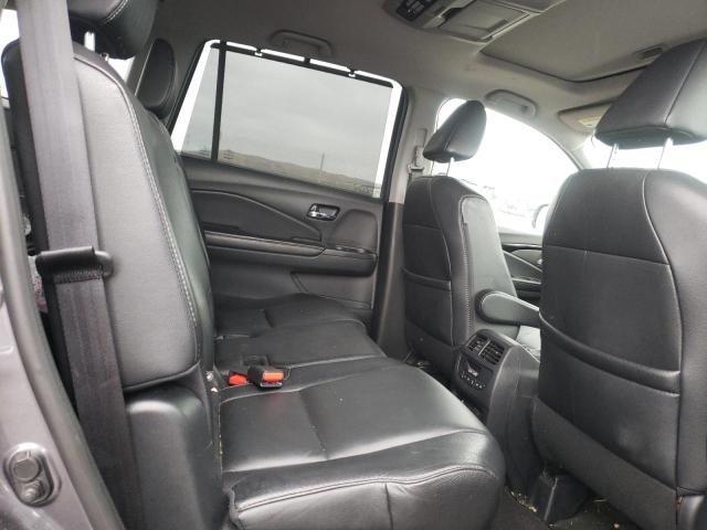 Photo 6 from auction – 2017 HONDA PILOT TOUR with VIN 5FNYF6H97HB025644