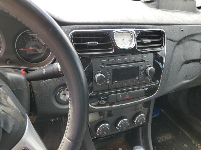 Photo 9 from auction – 2013 CHRYSLER 200 TOURIN with VIN 1C3CCBBB2DN580203
