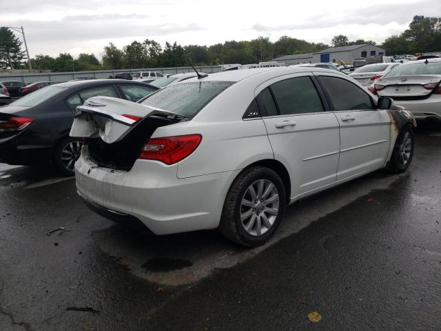 Photo 4 from auction – 2013 CHRYSLER 200 TOURIN with VIN 1C3CCBBB4DN635766