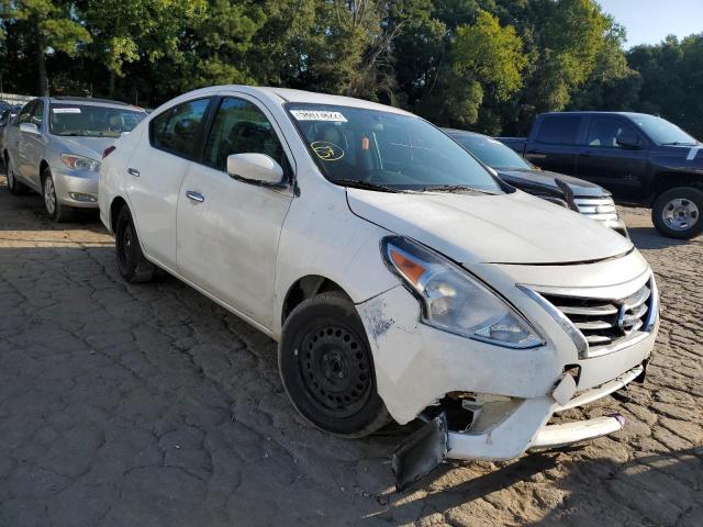 NISSAN VERSA S 2018 with VIN 3N1CN7AP1JL879793 - Photo from auction