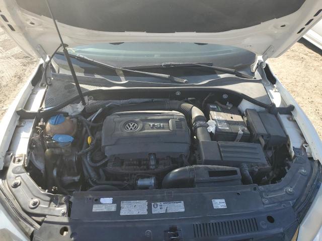 Photo 7 from auction – 2014 VOLKSWAGEN PASSAT S with VIN 1VWAT7A33EC030450